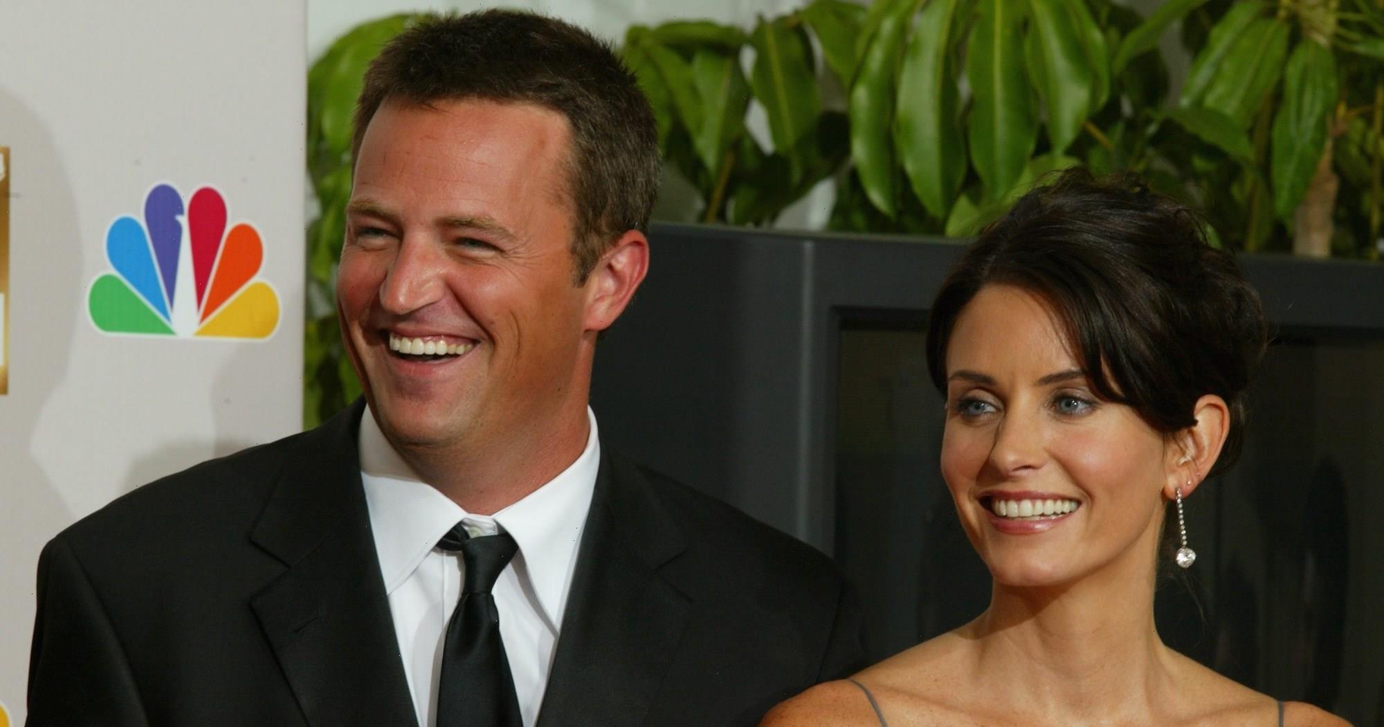 Courteney Cox Gushes Over 'Friends' Costar Matthew Perry on His ...