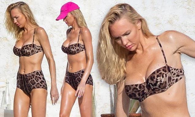 Best Christine Quinn Stuns In A Bikini In Mexico (21